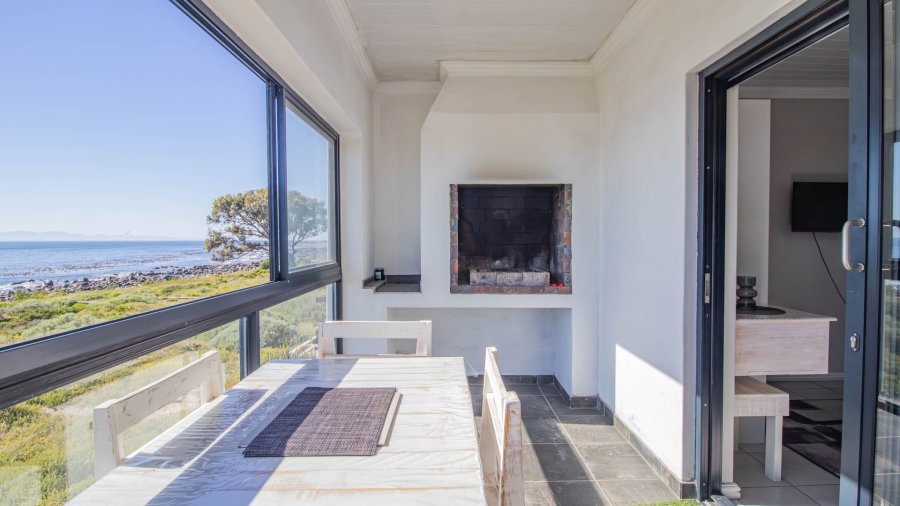 5 Bedroom Property for Sale in Sandy Point Beach Estate Western Cape